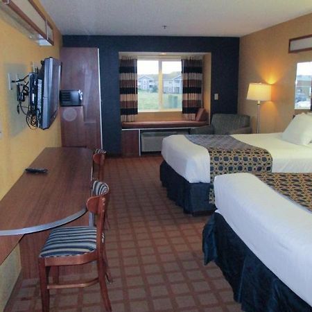Quality Inn & Suites Watertown Fort Drum Calcium Extérieur photo
