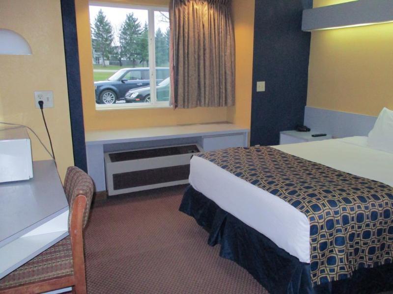 Quality Inn & Suites Watertown Fort Drum Calcium Extérieur photo