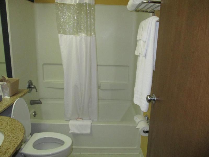 Quality Inn & Suites Watertown Fort Drum Calcium Extérieur photo
