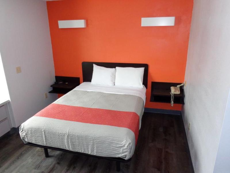 Quality Inn & Suites Watertown Fort Drum Calcium Extérieur photo