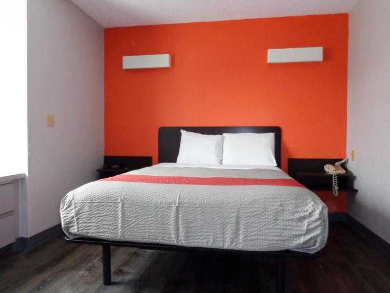 Quality Inn & Suites Watertown Fort Drum Calcium Extérieur photo