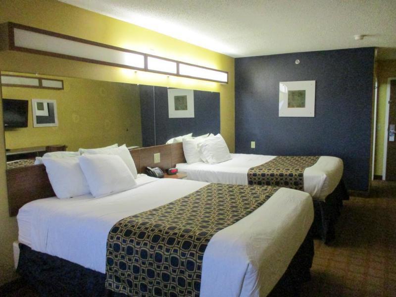 Quality Inn & Suites Watertown Fort Drum Calcium Extérieur photo